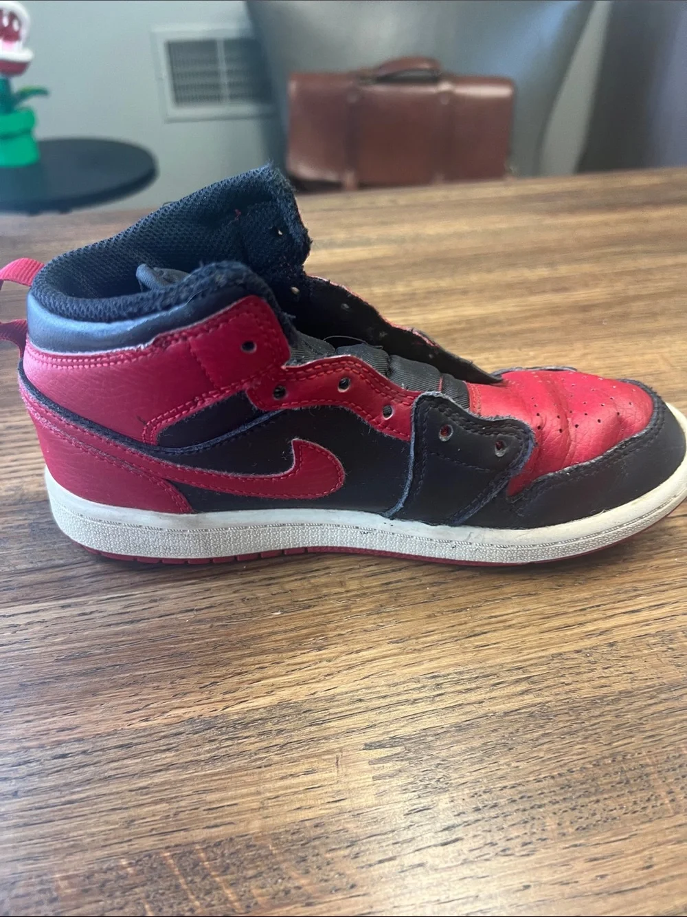 Nike youth high